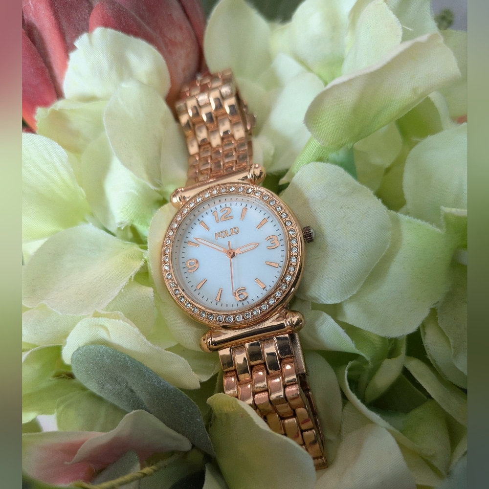 Gold Tone Rhinestone Sparkle Folio Watch
